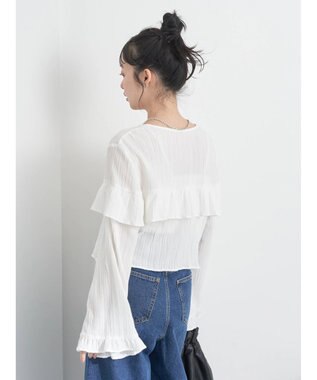 earth music&ecology フリル切替えショートブラウス Off White