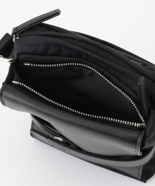 Y'SACCS ベルトスクエアミニマムショルダーバッグ ブラック