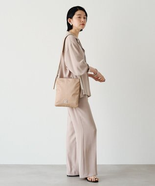 russet バイカラーレザーベルトフラットショルダーバッグ(SF-278) PinkBeige