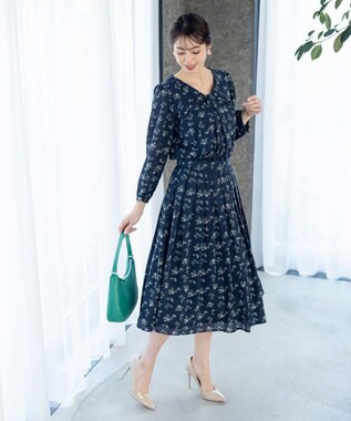 Tiaclasse L 【新色追加・洗える】シフォンギャザーワンピース ネイビーフラワー