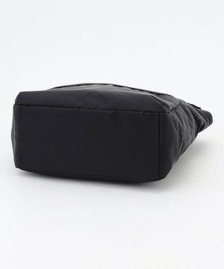 LA BAGAGERIE チャーム付き　ナイロンリュック ブラック