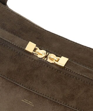 23区 【見上愛さん着用/VERY掲載】ワイド ボストン バッグ カーキ(スエード調)