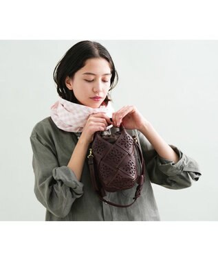 genten サステナブルカットワーク ポシェット ノウチャ