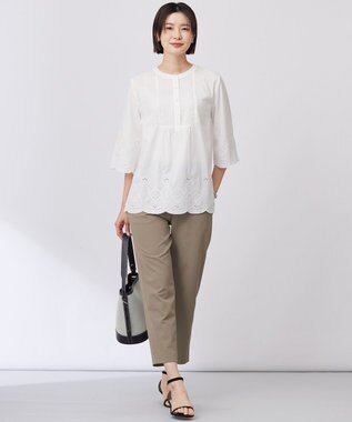 J.PRESS LADIES 【洗える】セルロースライト刺繍 ピンタック ブラウス ホワイト系