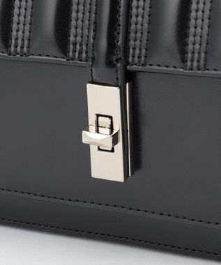 ICB フラップミニショルダーバッグ キルティングブラック系