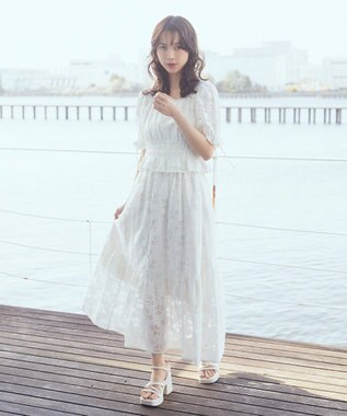 earth music&ecology 透かし花柄ブラウス Ivory