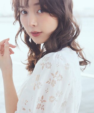 earth music&ecology 透かし花柄ブラウス Ivory