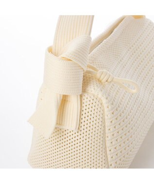 UNBILLION カカトゥ kakatoo / ソフトメッシュキューブバッグ アイボリー