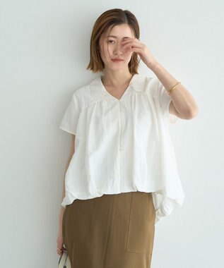 YECCA VECCA 刺繍カラーバルーンヘムブラウス Off White