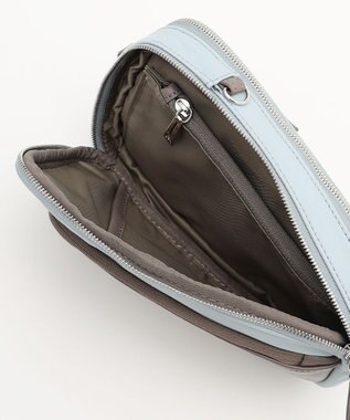 Y'SACCS ナイロン×リサイクルレザー　コンビマルチポシェット ライトブルー