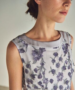 GRACE CONTINENTAL スモール3Dフラワードレス グレー