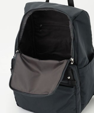 Y'SACCS テープデザイン　トラベルデイパック ダークグレー