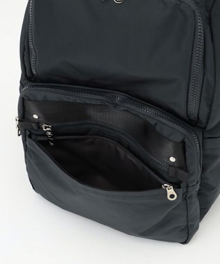 Y'SACCS テープデザイン　トラベルデイパック ダークグレー