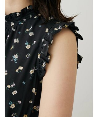 Green Parks ・ＥＬＥＮＣＡＲＥ　ＤＵＥ　フラワーｐｔティアードワンピ Black