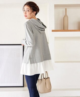 Tiaclasse L 【洗える】ポンチドッキングギャザーパーカー　 グレー×オフホワイト