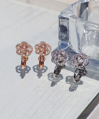 Tiaclasse 【金属アレルギー対応】カメリアモチーフピアス・イヤリング シルバーイヤリング