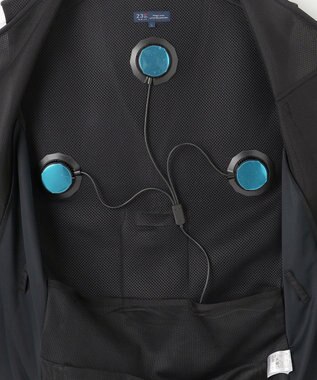 23区GOLF 【UNISEX】ペルチェベスト　モバイルバッテリーで操作する３つの冷却装置付き　夏のアウトドアにおすすめ ブラック系