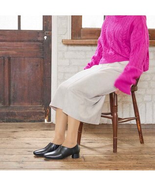 ing <ing>【WEB限定】【サスティナブルシリーズ】甲深デザインパンプス ブラック