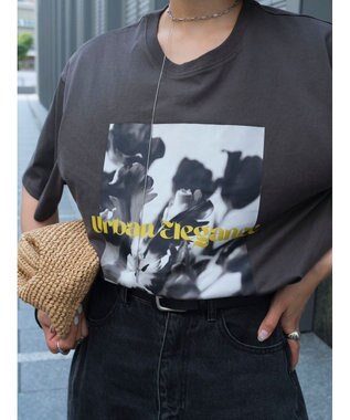 Green Parks レトロフラワーロゴ入りプリントＴシャツ Gray