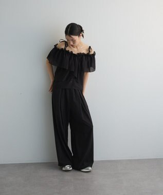 Green Parks マルチＷＡＹオフショルフリルブラウス Black