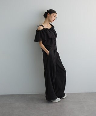 Green Parks マルチＷＡＹオフショルフリルブラウス Black