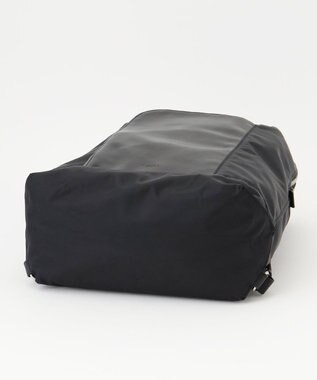 Y'SACCS ナイロン×リサイクルレザー　コンビマルチリュック ブラック