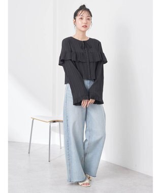 earth music&ecology フリル切替えショートブラウス Black