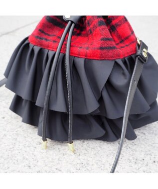 LA BAGAGERIE 【インスタグラマー chiyoさん×LA BAGAGERIE】フリルバケットバッグ レッド