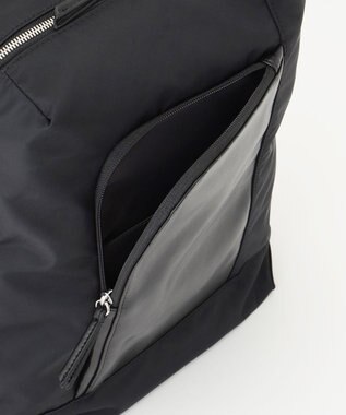 Y'SACCS ナイロン×リサイクルレザー　コンビマルチリュック ブラック