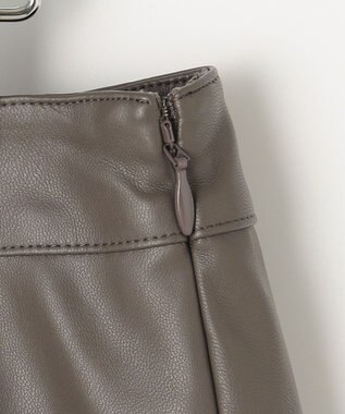 J.PRESS LADIES 【WEB限定・洗える】BARTOLOZZI ポリエステルレザーII スカート ブラウン系