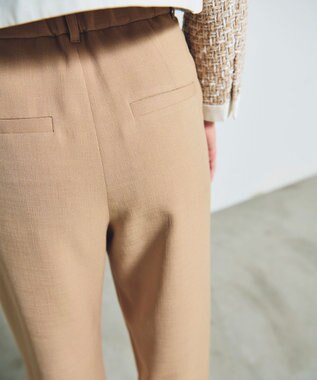 GRACE CONTINENTAL ストレッチスラブタックパンツ ベージュ