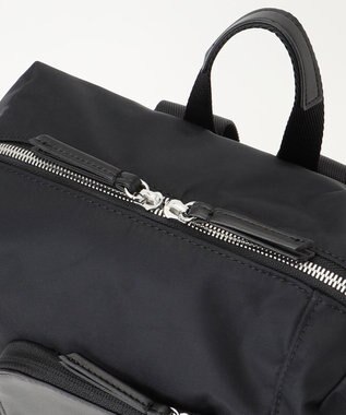 Y'SACCS ナイロン×リサイクルレザー　コンビマルチリュック ブラック