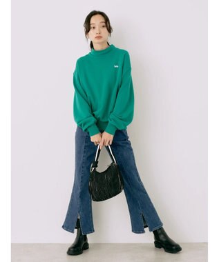 earth music&ecology Ｌｅｅ×ｅ．ｍ．ａ．ｅ．スリットフレアデニムパンツ Light Indigo