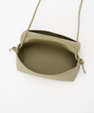 IACUCCI ＜Oggi 10月号掲載＞アルブメ ALCE ピスタチオ