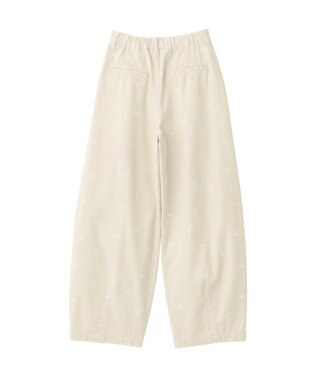 earth music&ecology 【綿100】フラワー刺繍ツイルカーブパンツ エクリュ