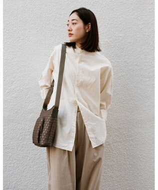 MIYABIYA LAQUOH【撥水加工】篭目柄エンボスボンディング ポケットショルダー モスグリーン