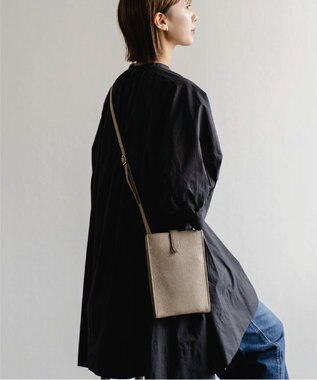 Atelier nuu 日本製 本革 lim ミニショルダー グレージュ