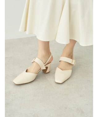 earth music&ecology ＯＲｉｅｎｔａｌＴＲａｆｆｉｃ　スクエアトゥパンプス Ivory