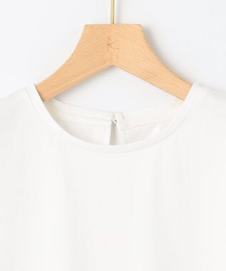 組曲 L フレンチスリーブカットソー アイボリー系