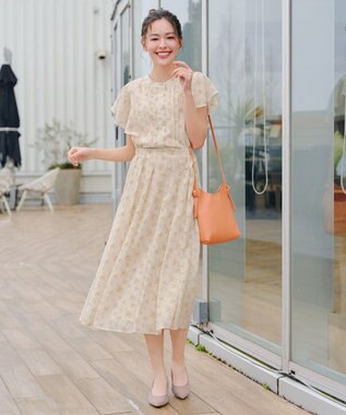 Tiaclasse 【小倉優子さん着用・洗える】フレアスリーブ柄ワンピース ベージュ