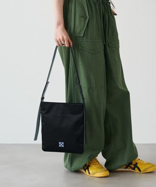 russet バイカラーレザーベルトフラットショルダーバッグ(SF-278) Black