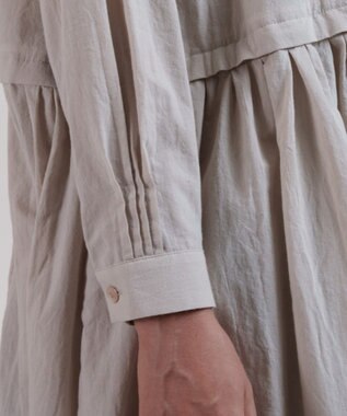 muuc 花刺繍モチーフのコットンローンワンピース グレー