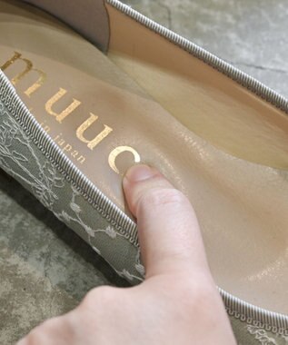 muuc イラカ柄刺繍のバレエシューズ ブルー