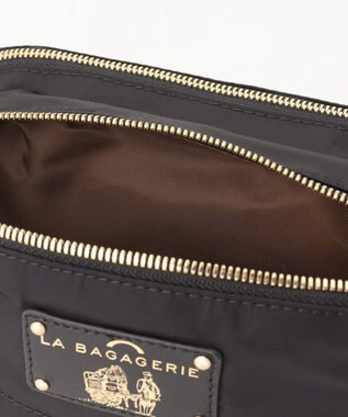 LA BAGAGERIE ウォータープルーフナイロン　スクエアショルダー ブラック