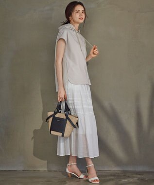 23区 【SLOW/一部店舗限定】コンパクトインレー フレンチスリーブ フーディー オイスター