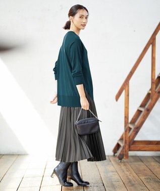 ICB 【洗える】 コンパクトウール Vネックプルオーバー マリンブルー系