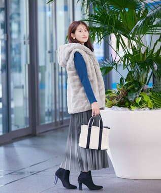 Tiaclasse 【2WAY】着回し自由のリバーシブルキルトフェイクファーベスト グレー