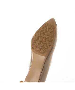 MODE ET JACOMO <carino>【レイン対応】エナメルプレーンパンプス ベージュエナメル