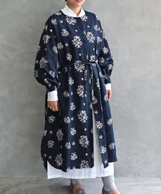 muuc 〈2WAY〉〈コットン×リネン〉〈高品質なドライタッチ生地〉〈遠州織物の工場で織られた上質なコットン生地〉野小花刺繍 羽織り＆ワンピースドレス ネイビー
