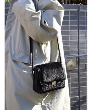 AMERICAN HOLIC クラッシックスクエアファーショルダーＢＡＧ Black